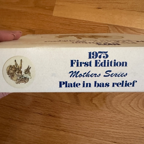 1975 First Edition Mothers Series Rabbit Plate Goebel W Germany with Box - Picture 12 of 13